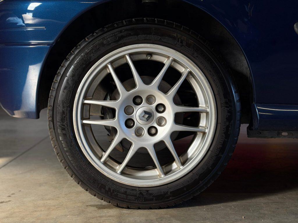 Clio_2_rs_321_17