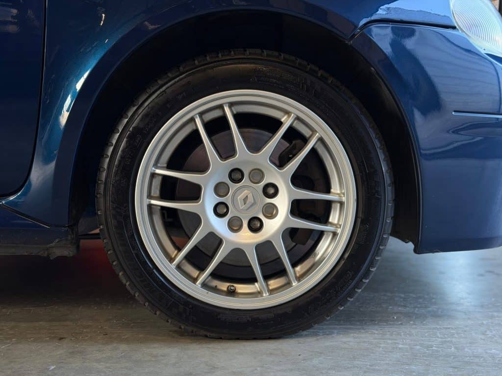 Clio_2_rs_321_18