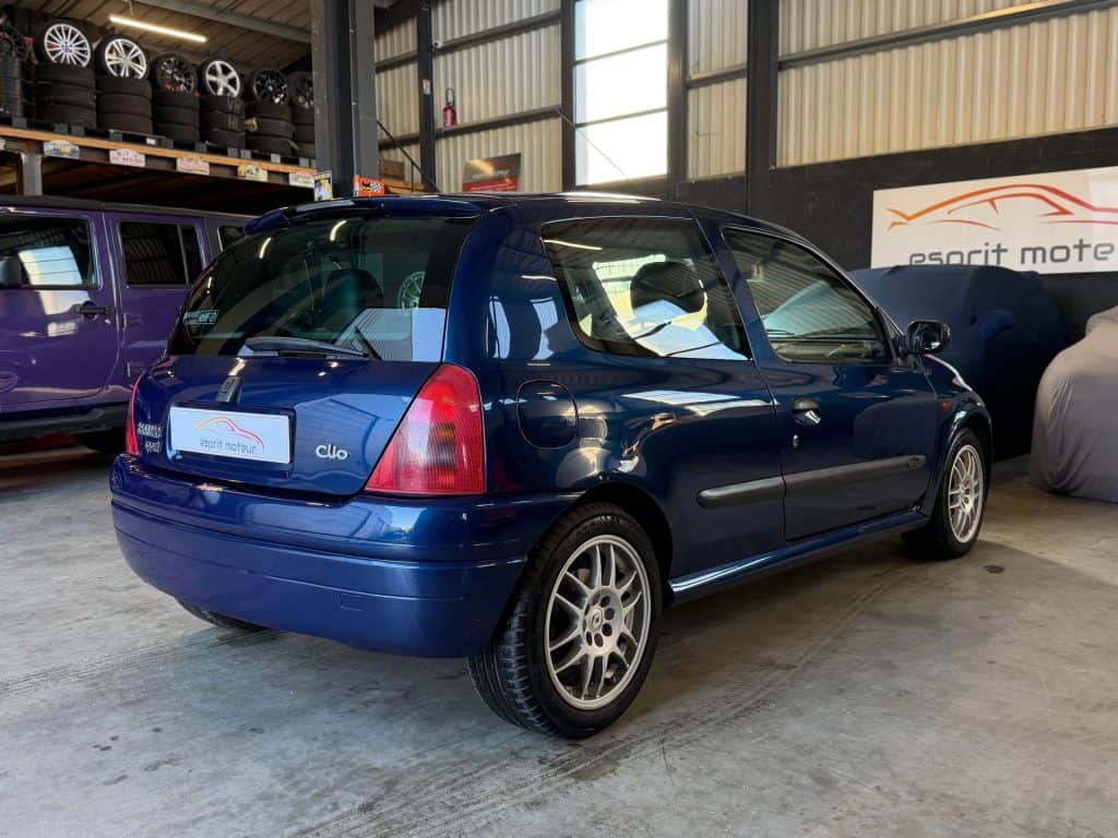 Clio_2_rs_321_21
