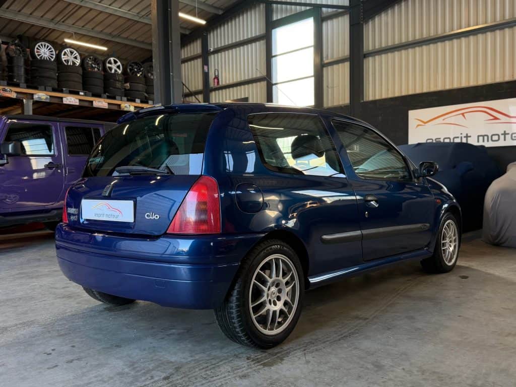Clio_2_rs_321_22