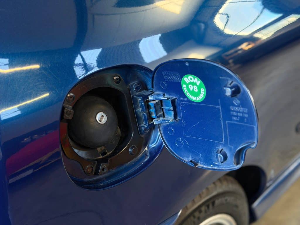 Clio_2_rs_321_26