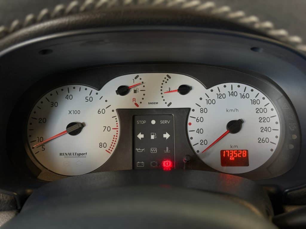 Clio_2_rs_321_42
