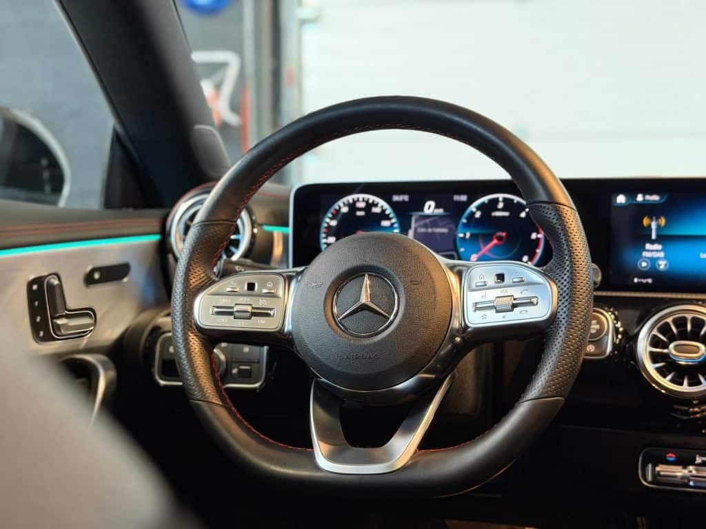 Mercedes_Cla200_315_37
