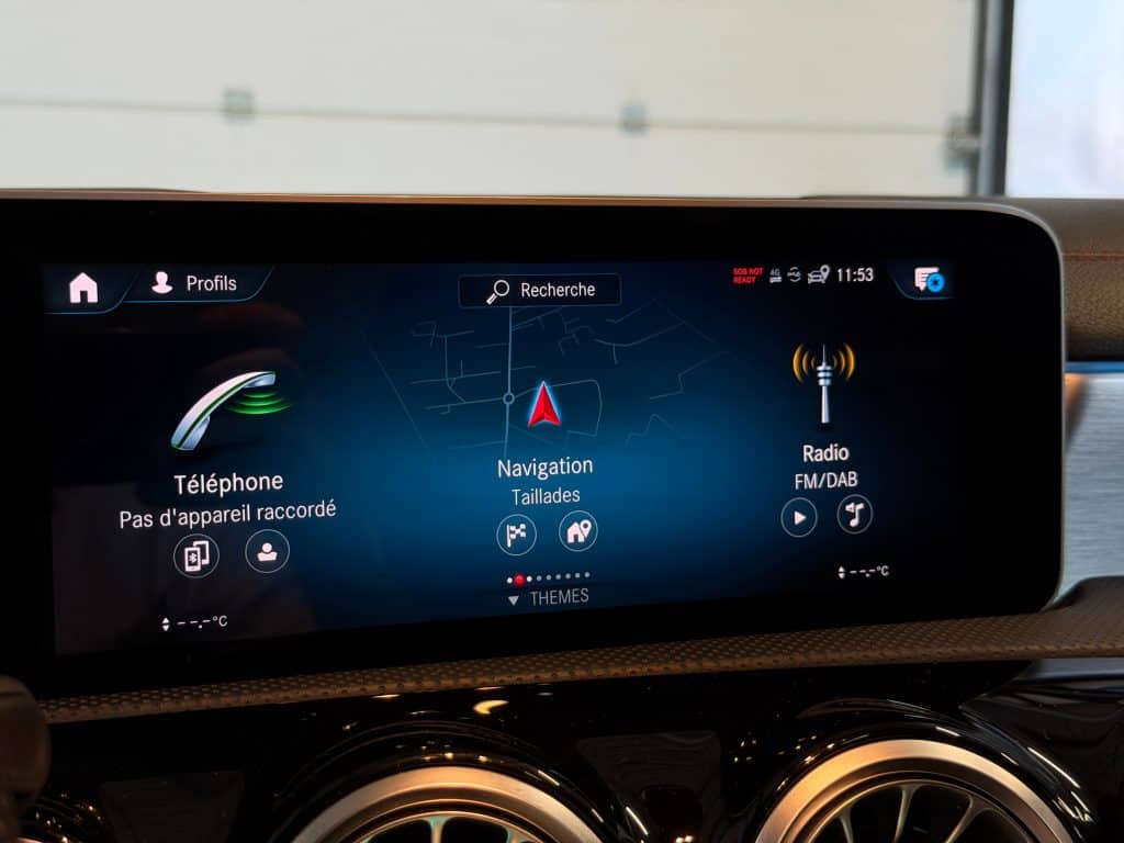 Mercedes_Cla200_315_39