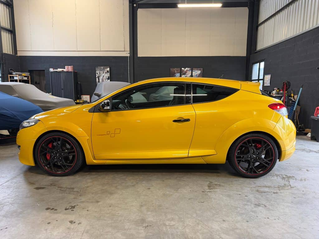 Renault_Megane_3_Trophy _19