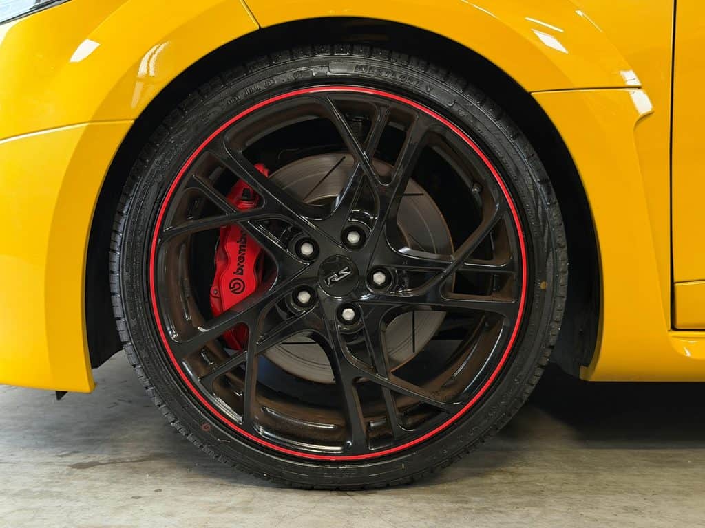 Renault_Megane_3_Trophy _9